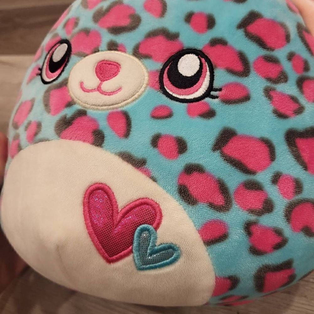 Squishmallows Chelsea the Cheetah Plush Toy Christmas gift - Picture 3 of 7